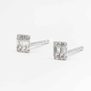 Boucle d’oreille créole à perle en argent Mondevios